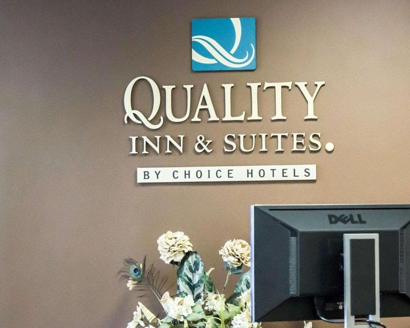 Quality Inn & Suites 5