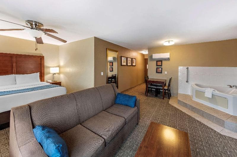 Comfort Inn & Suites Ventura Beach 3