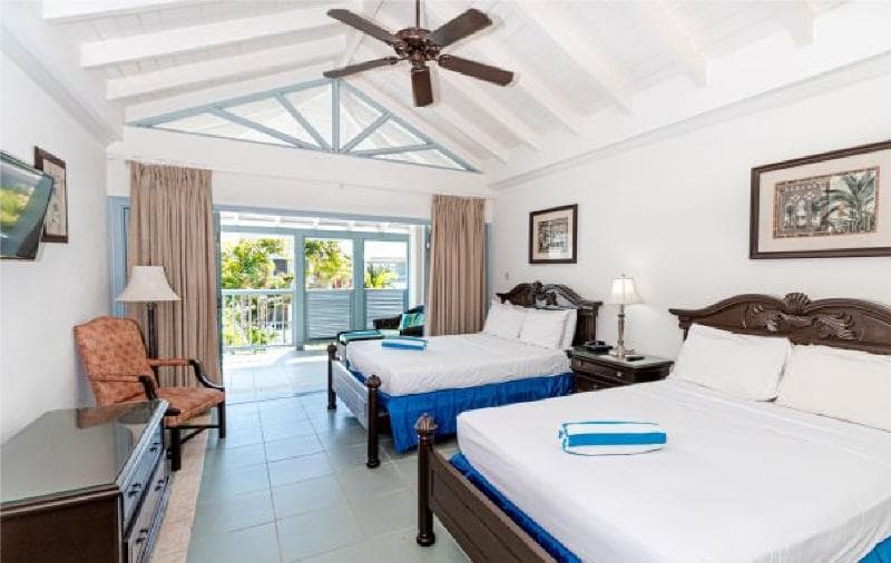 Savannah Beach Club 2