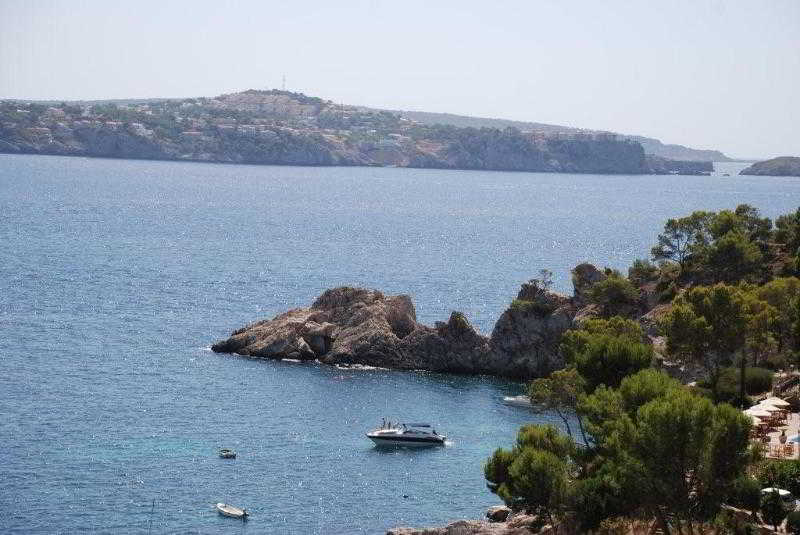 Hotel Petit Cala Fornells photo 1