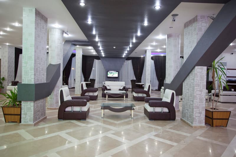 Monte Carlo Hotel 4