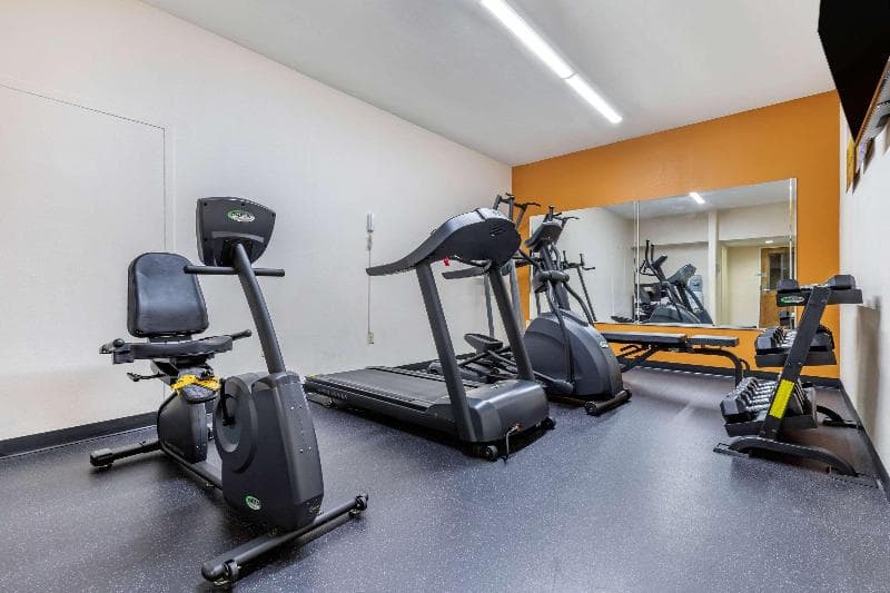 Comfort Inn & Suites Clemson - University Area photo 1