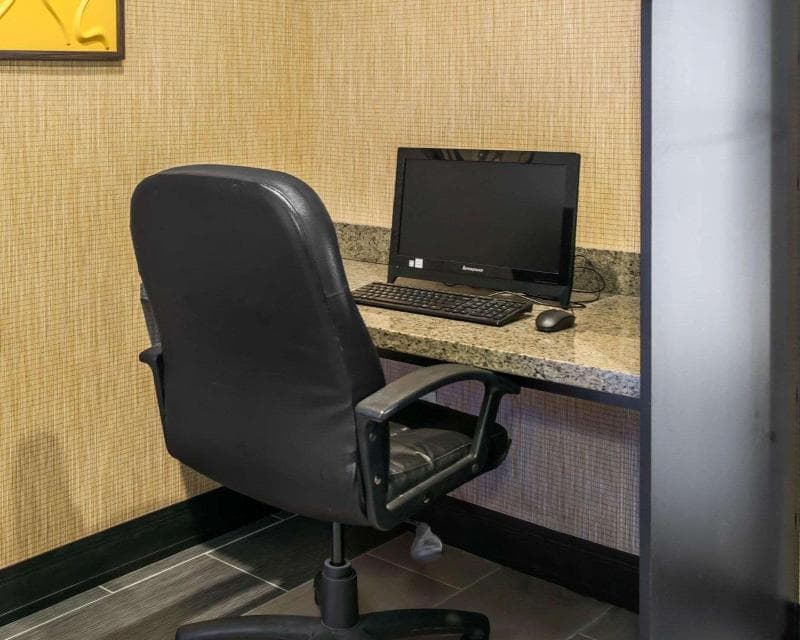 Quality Inn Franklin I-65 photo 1