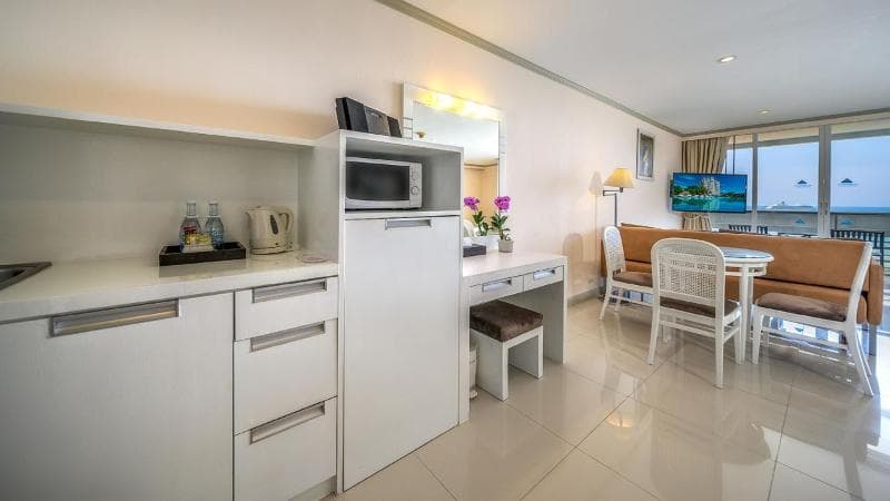 Andaman Beach Suites Hotel 3