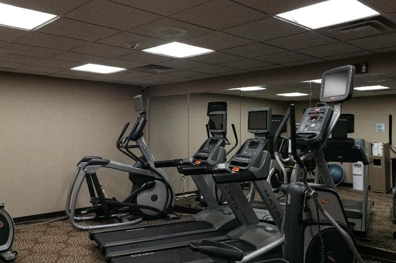 Holiday Inn Express And Suites Olathe North photo 1