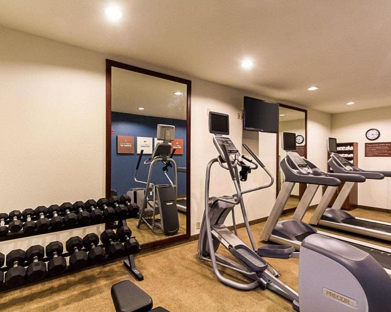 Comfort Inn East Wichita 2