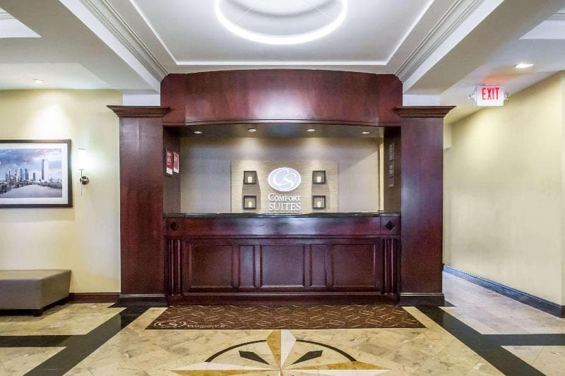Comfort Suites At Woodbridge 5