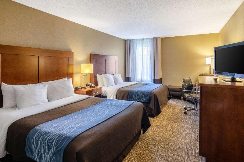 Comfort Inn & Suites Christiansburg I-81 4