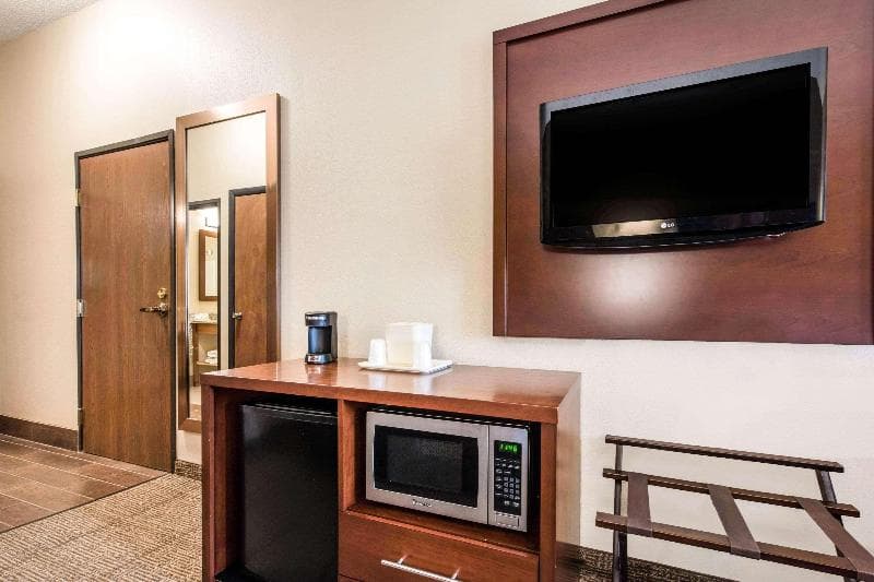 Comfort Inn & Suites Streetsboro - Kent 5