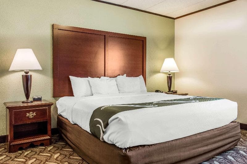 Quality Inn & Suites Zanesville 3