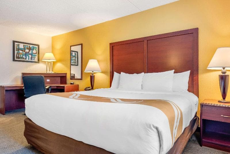 Quality Inn & Suites Zanesville 4