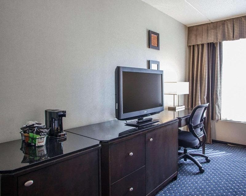 Best Western Chicago - Downers Grove photo 1
