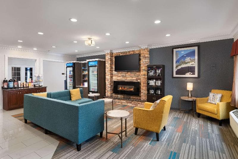 Comfort Inn North South Chicago 2