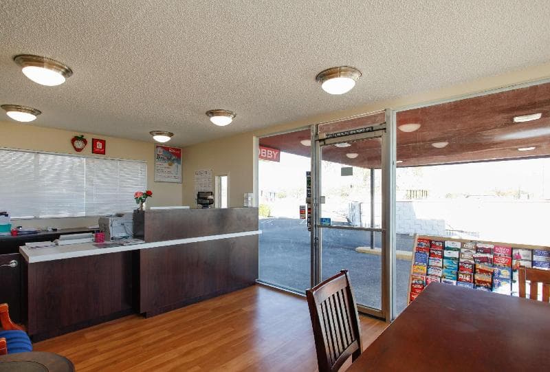 Mojave Hotel main