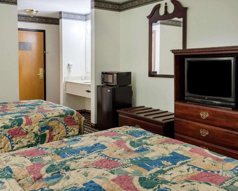 Econo Lodge Near Fort Gregg-Adams I-295 3
