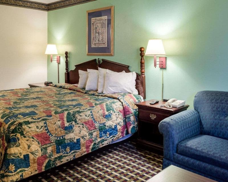 Econo Lodge Near Fort Gregg-Adams I-295 5