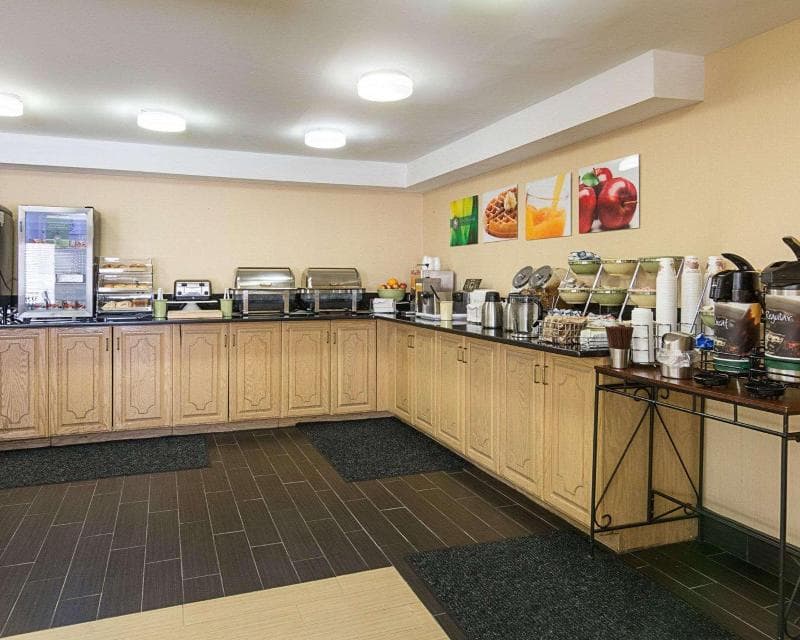 Quality Inn 3
