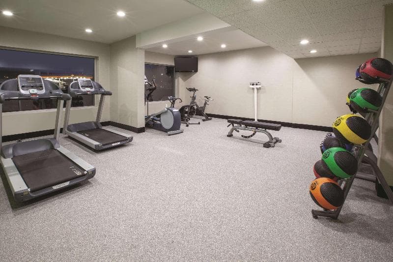 La Quinta Inn & Suites by Wyndham New Cumberland-Harrisburg photo 1
