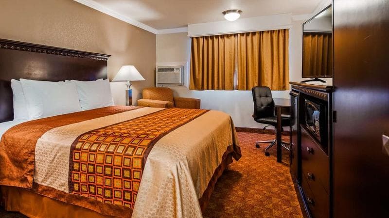 SureStay Plus Hotel by Best Western Lompoc 4