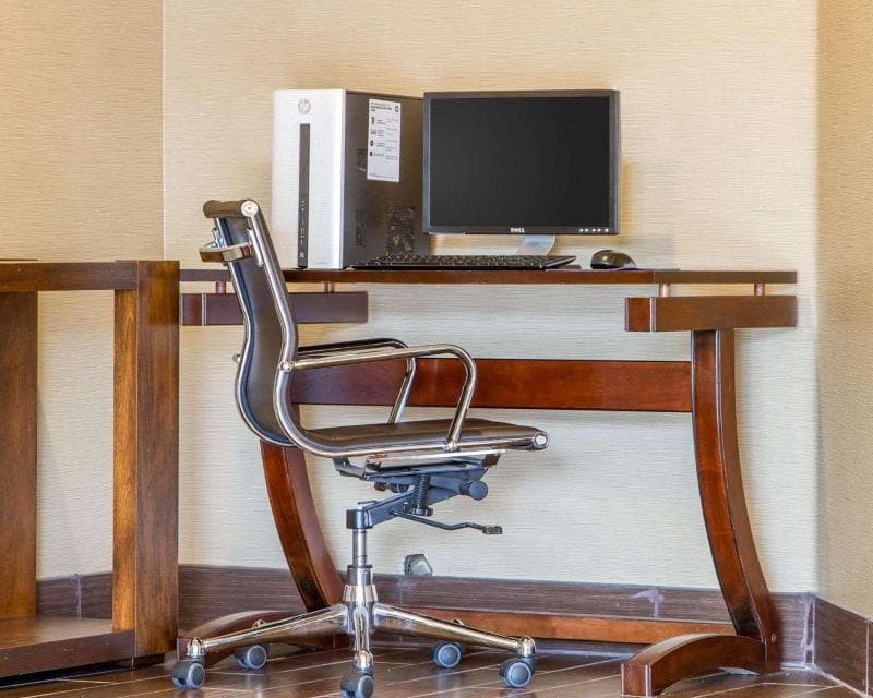 Comfort Inn & Suites San Francisco Airport West photo 1