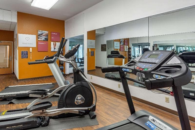 Comfort Suites At Rivergate Mall 3