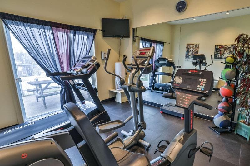 Comfort Inn & Suites photo 1