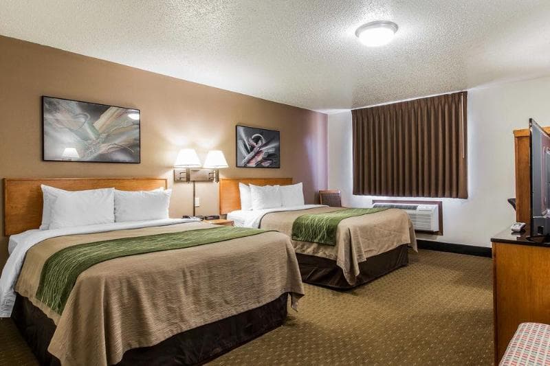 Bearcat Inn And Suites 2