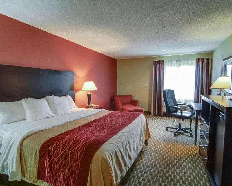 Quality Inn & Suites Pine Bluff 3