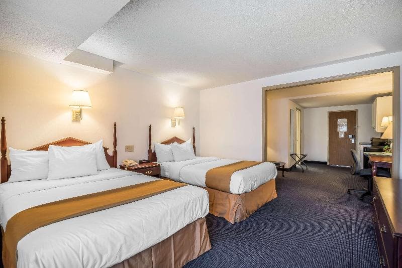 Quality Inn & Suites Albany Airport photo 1