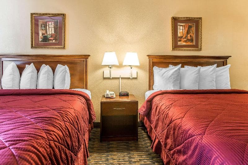 Quality Inn & Suites Easley 5