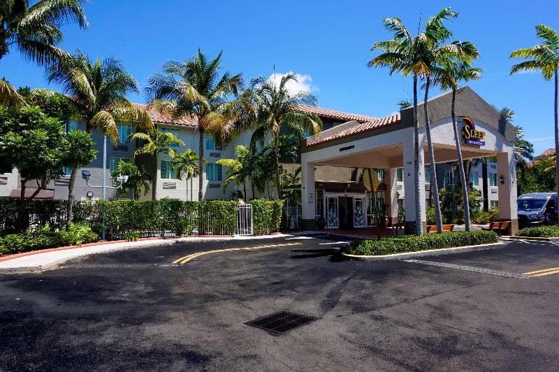 Sleep Inn & Suites Ft. Lauderdale International Airport 5