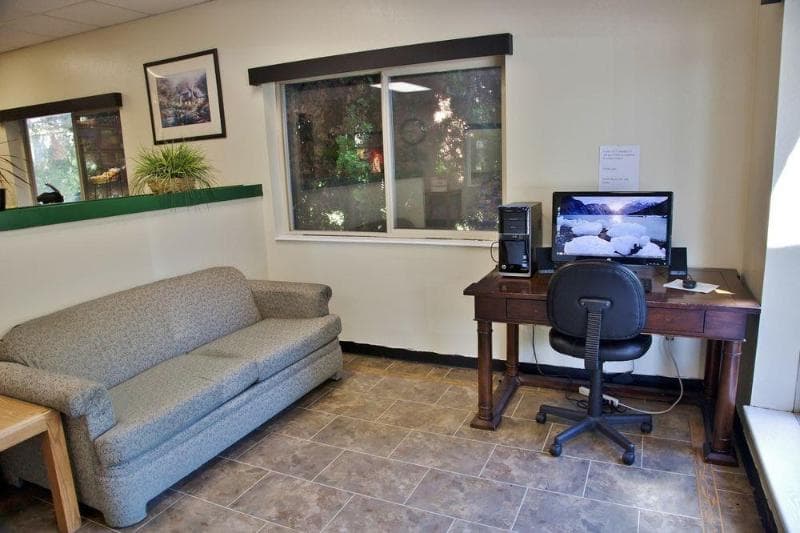 GuestHouse Inn & Suites Wilsonville 4