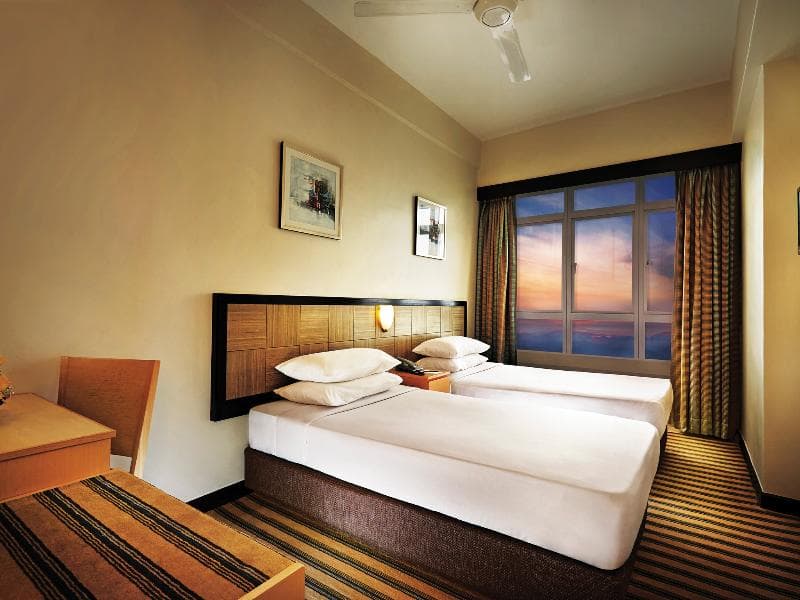 First World Hotel 3