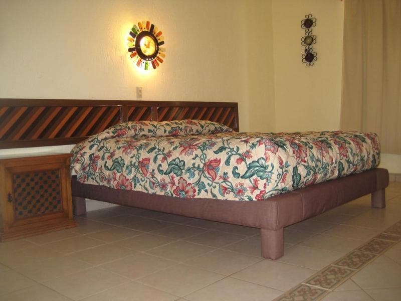 The Halfway Inn Hotel 3