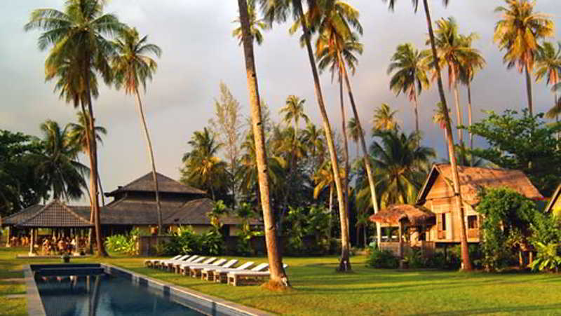 Bon Ton Restaurant & Resort 2