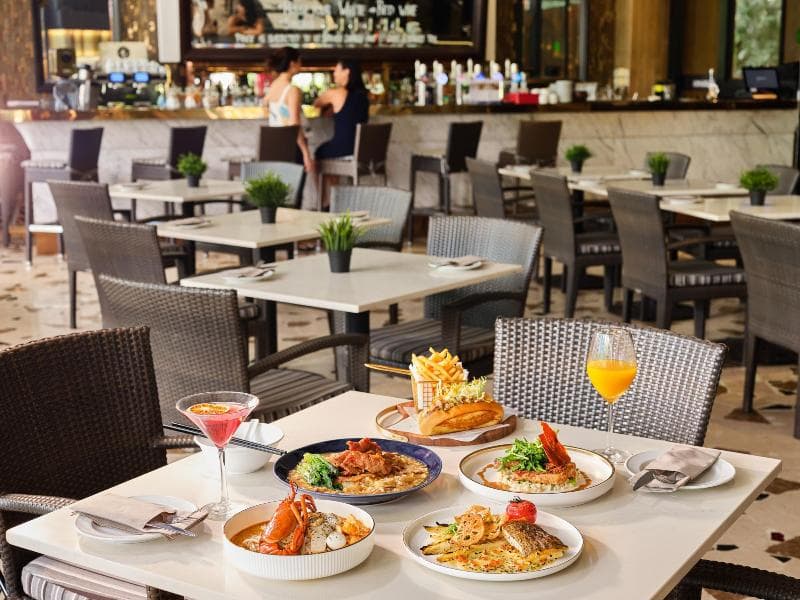 Singapore Marriott Tang Plaza Hotel 5