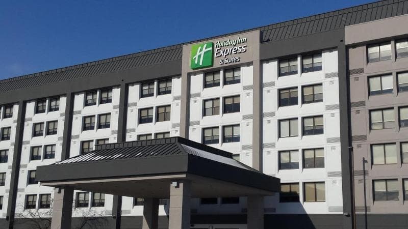 Holiday Inn Express & Suites Mississauga-Toronto Southwest 2