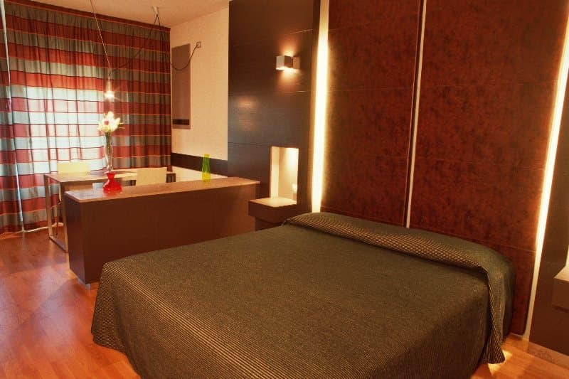 Wall Art Hotel & Residence 5