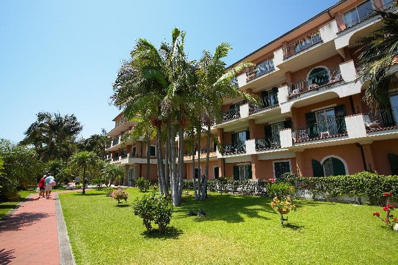 Hotel Caparena Taormina 4