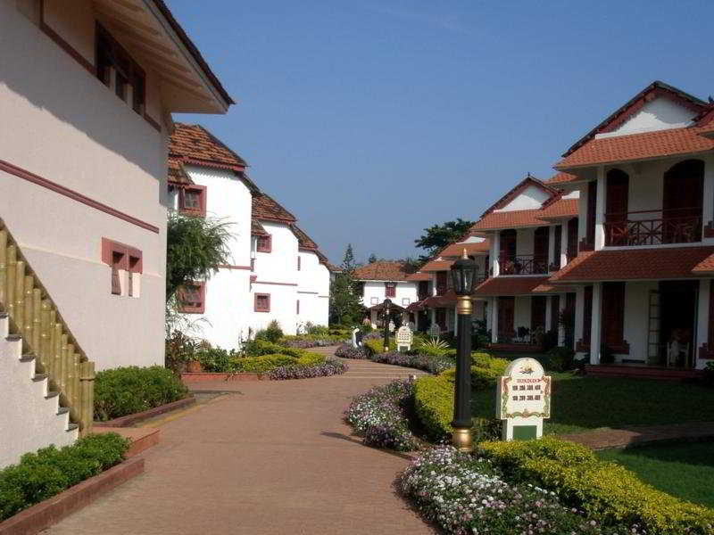 Nanu Beach Resort & Spa main