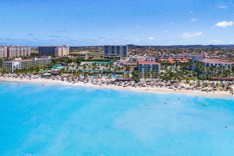 Holiday Inn Resort Aruba 2