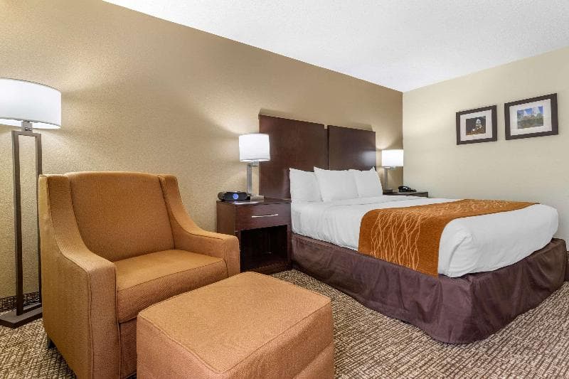 Comfort Inn & Suites Lake Norman 4