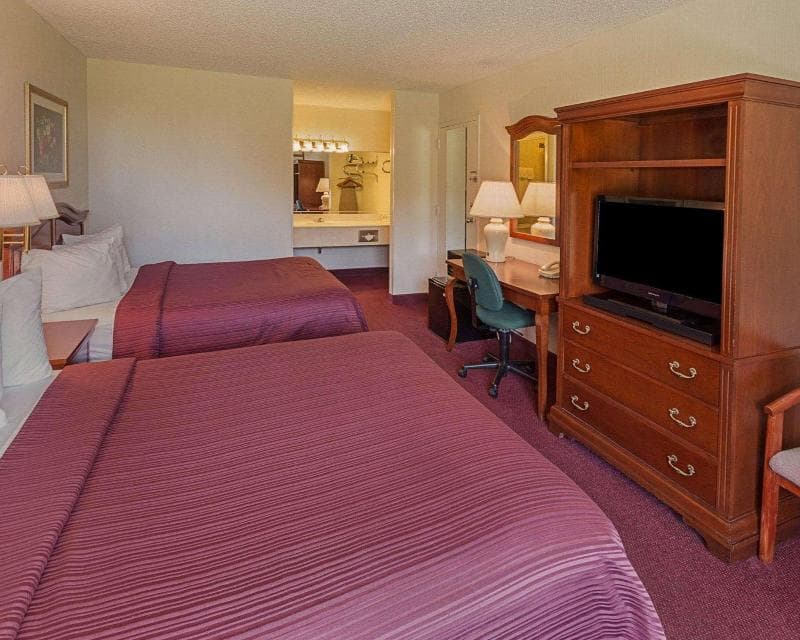 Quality Inn Ennis photo 1