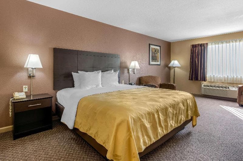 Quality Inn West Memphis I-40 4