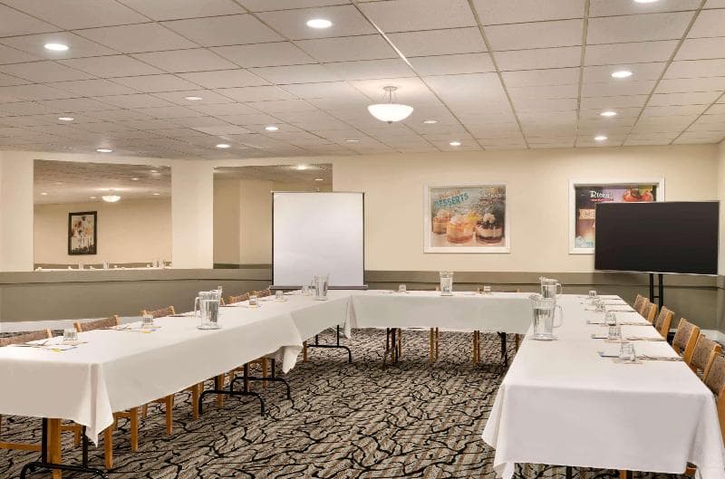 Days Inn By Wyndham Nanaimo photo 1