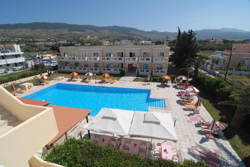 Iris Hotel 2