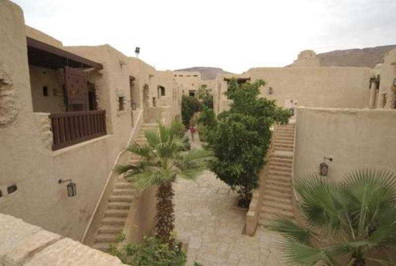 Mövenpick Resort & Spa Dead Sea 4