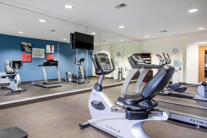 Comfort Suites Johnson Creek Conference Center 3