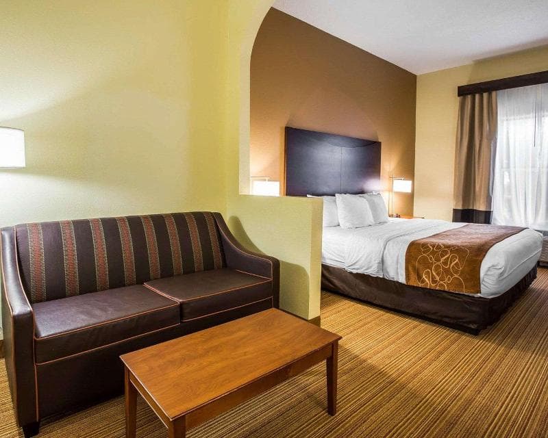 Comfort Suites 2