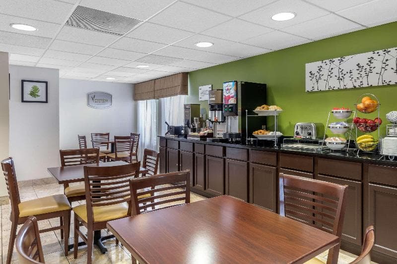 Sleep Inn Near I-80 And I-94 3
